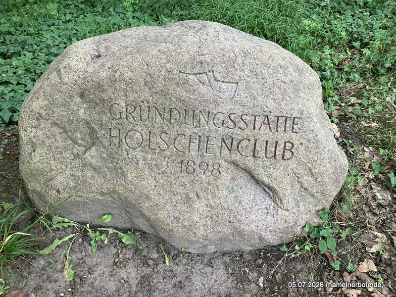 Findling mit Aufschrift